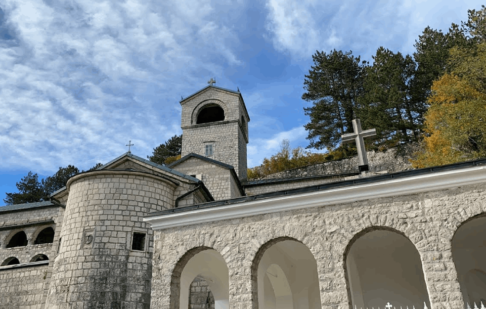 ISPRAVLJENA VELIKA NEPRAVDA: Cetinjski manastir ponovo upisan kao SVOJINA MITROPOLIJE! 